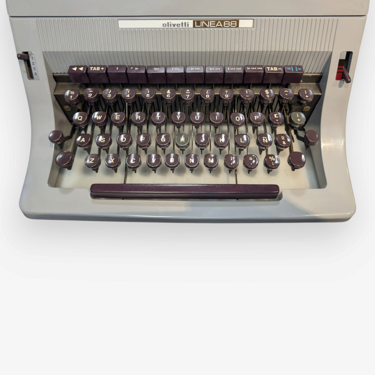 Olivetti Linea 88 Gray, Vintage Manual Standard Typewriter, Serviced