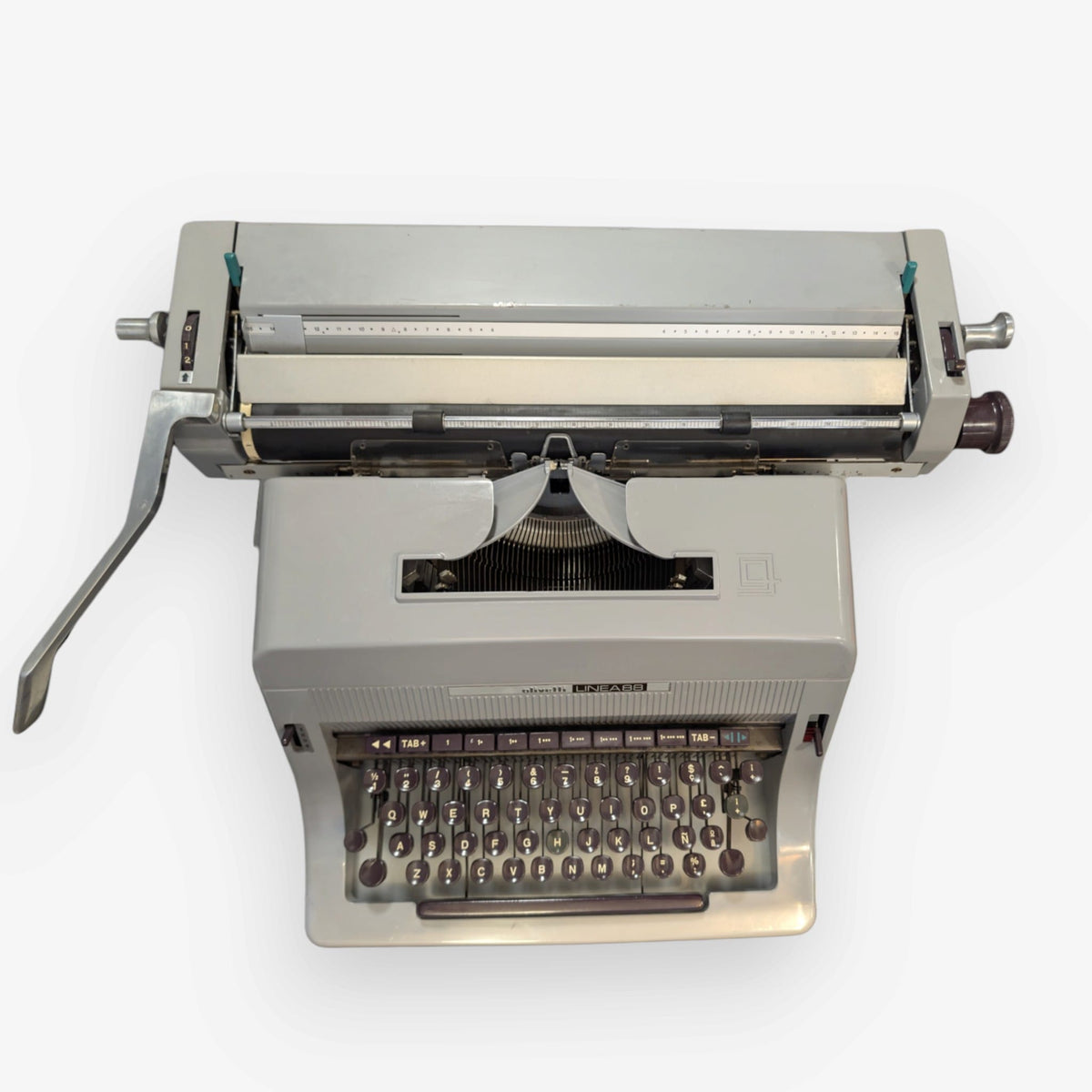 Olivetti Linea 88 Gray, Vintage Manual Standard Typewriter, Serviced
