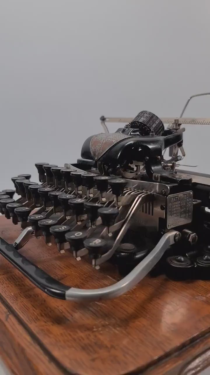 Blickensderfer Nº7, 1900 Antique Rare Typewriter, Vintage, Manual Portable, Professionally Serviced by Typewriter.Company